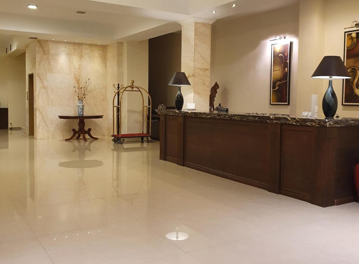 Hotel Liknon à Kalambaka Extérieur photo
